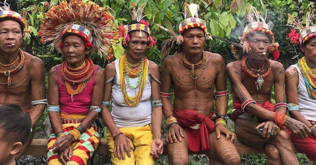 Povo Mentawai