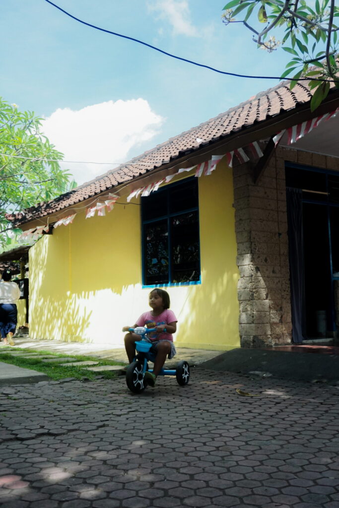 Straßenmütter aus Bali