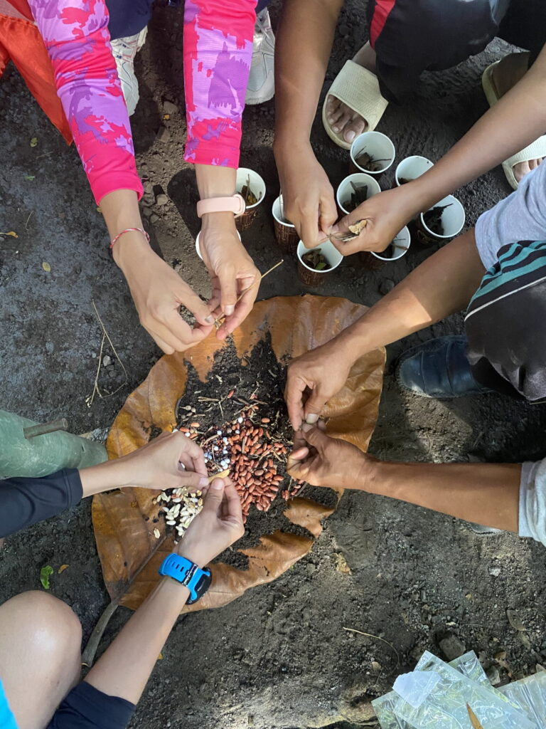 makanan lambat bali