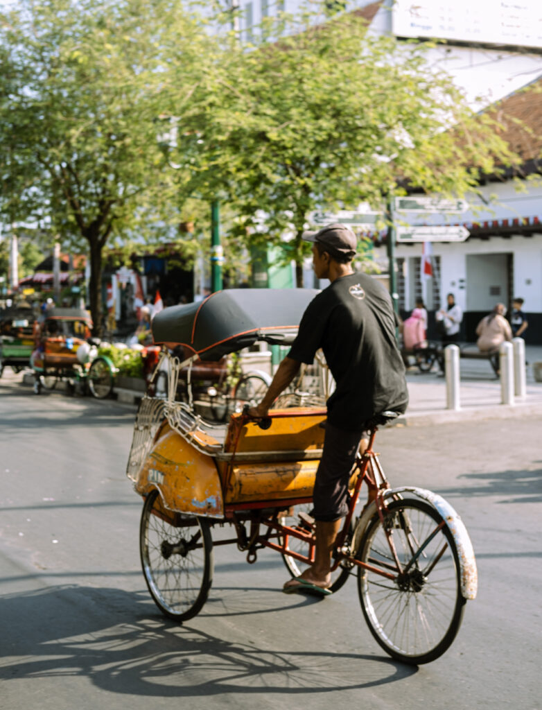 Instant Karma Magazine Edition 18, Yogyakarta Malioboro Becak Indonesia Culture Budaya Jogja travel perjalanan wisata Nusantara