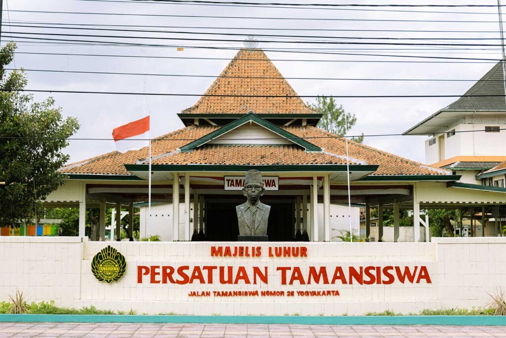 Taman Siswa Yogyakarta