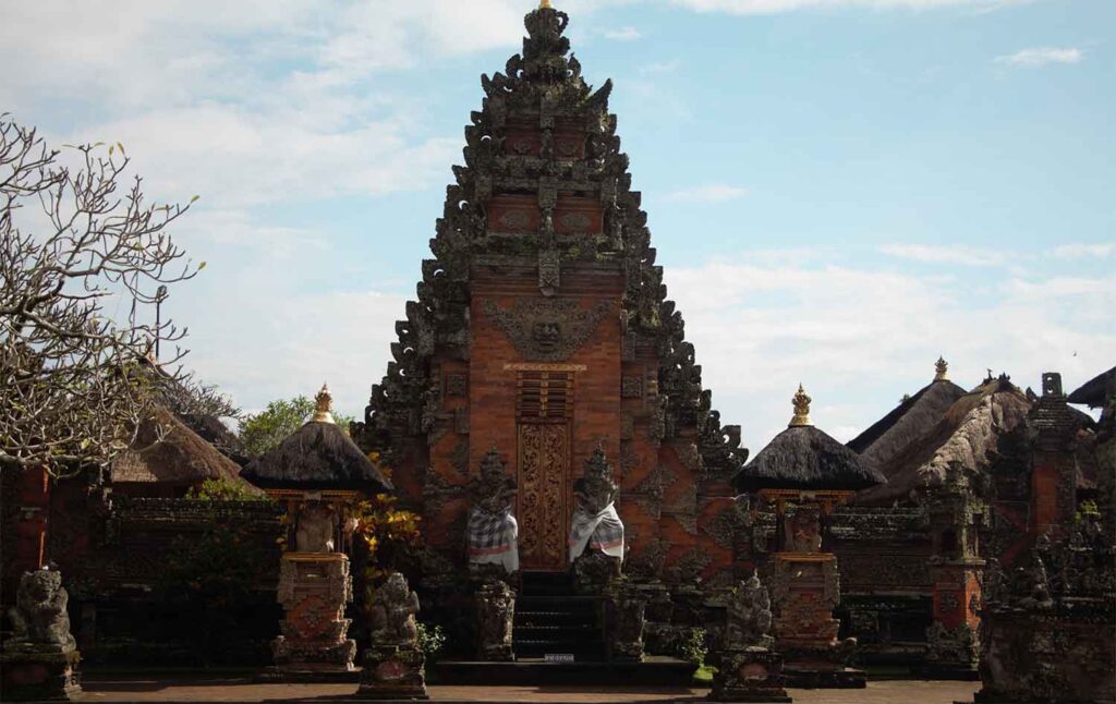 tentang ubud 