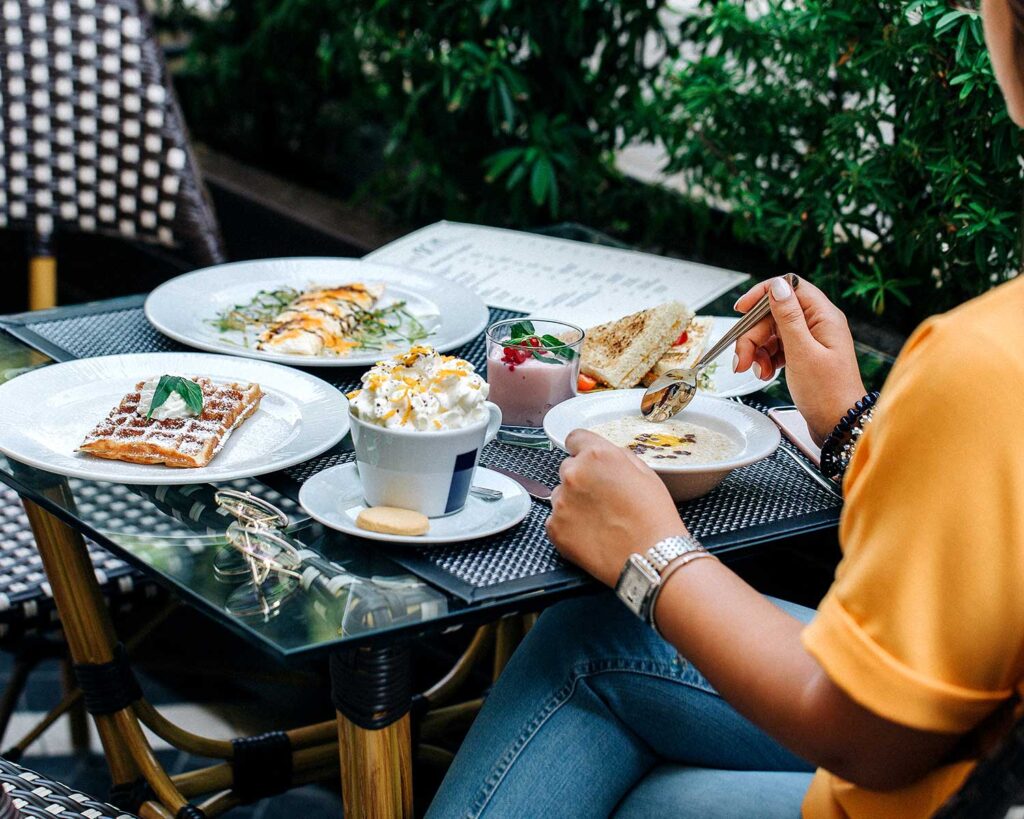 die versteckten Umweltkosten von Restaurants auf Bali