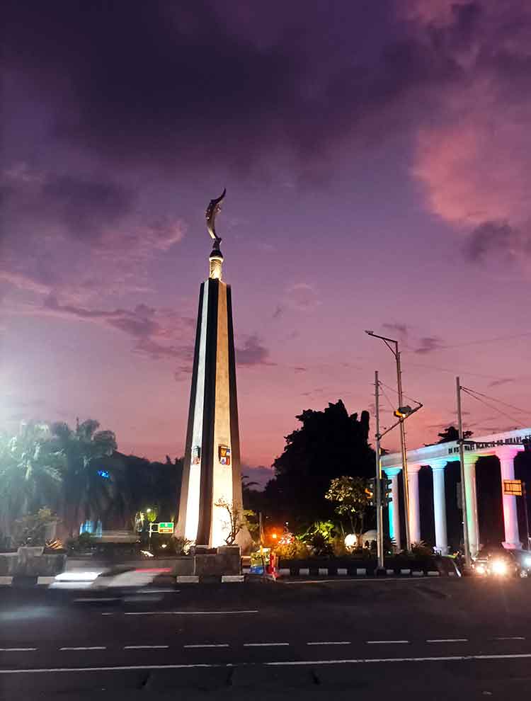 Tugu Kujang Bogor