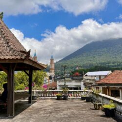 chakra tavern bedugul, bali